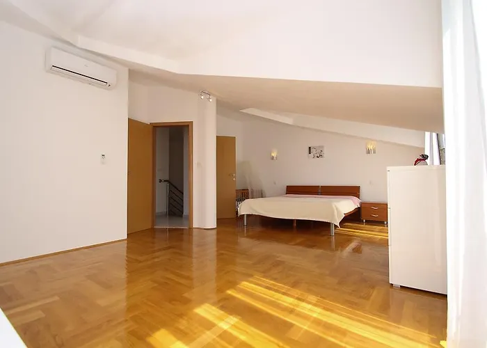 Dominik Apartamento Trogir