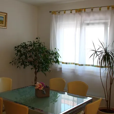 Dominik Apartman