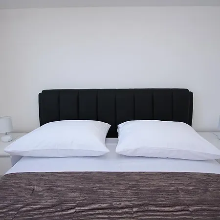 Dominik Apartment